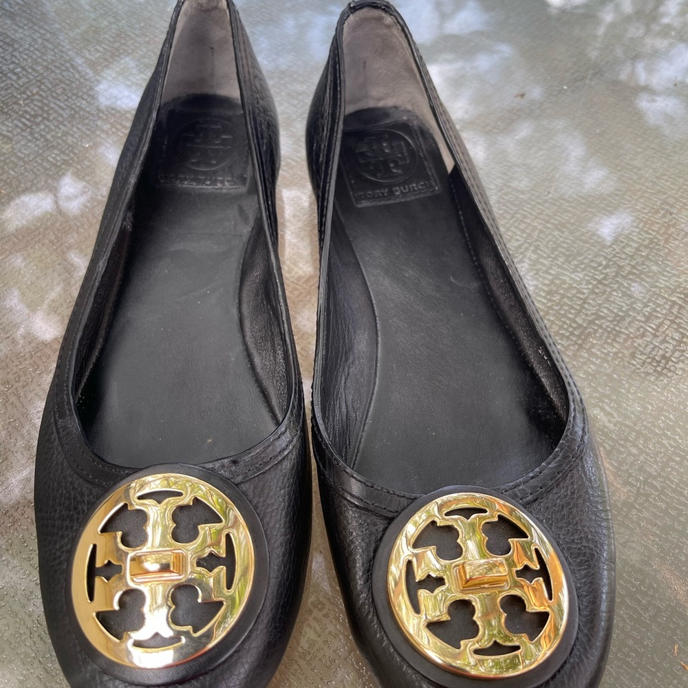 Tory Burch Black and Gold Loafers Sleek Slip-On Flats